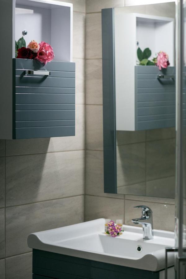 Eleni Apartments Roda  Zewnętrze zdjęcie