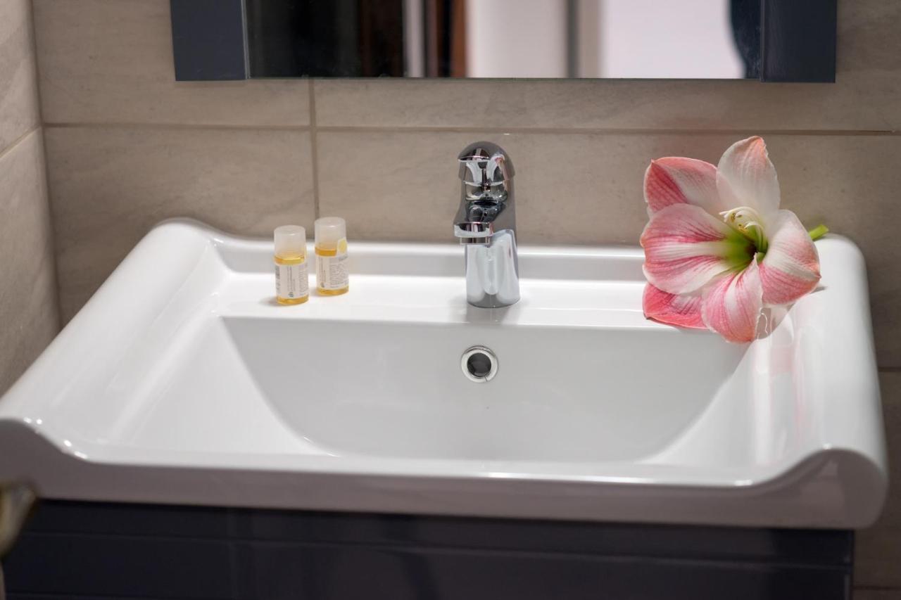 Eleni Apartments Roda  Zewnętrze zdjęcie