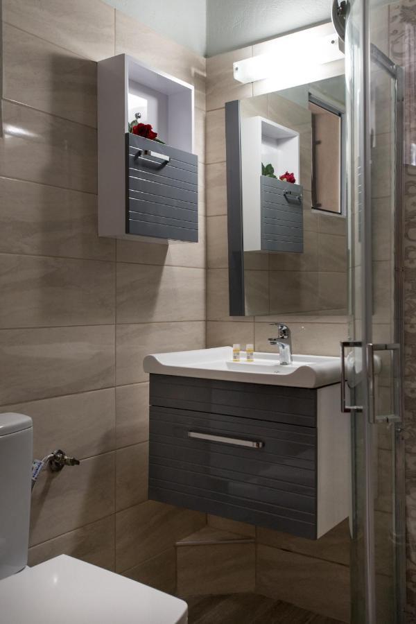 Eleni Apartments Roda  Zewnętrze zdjęcie