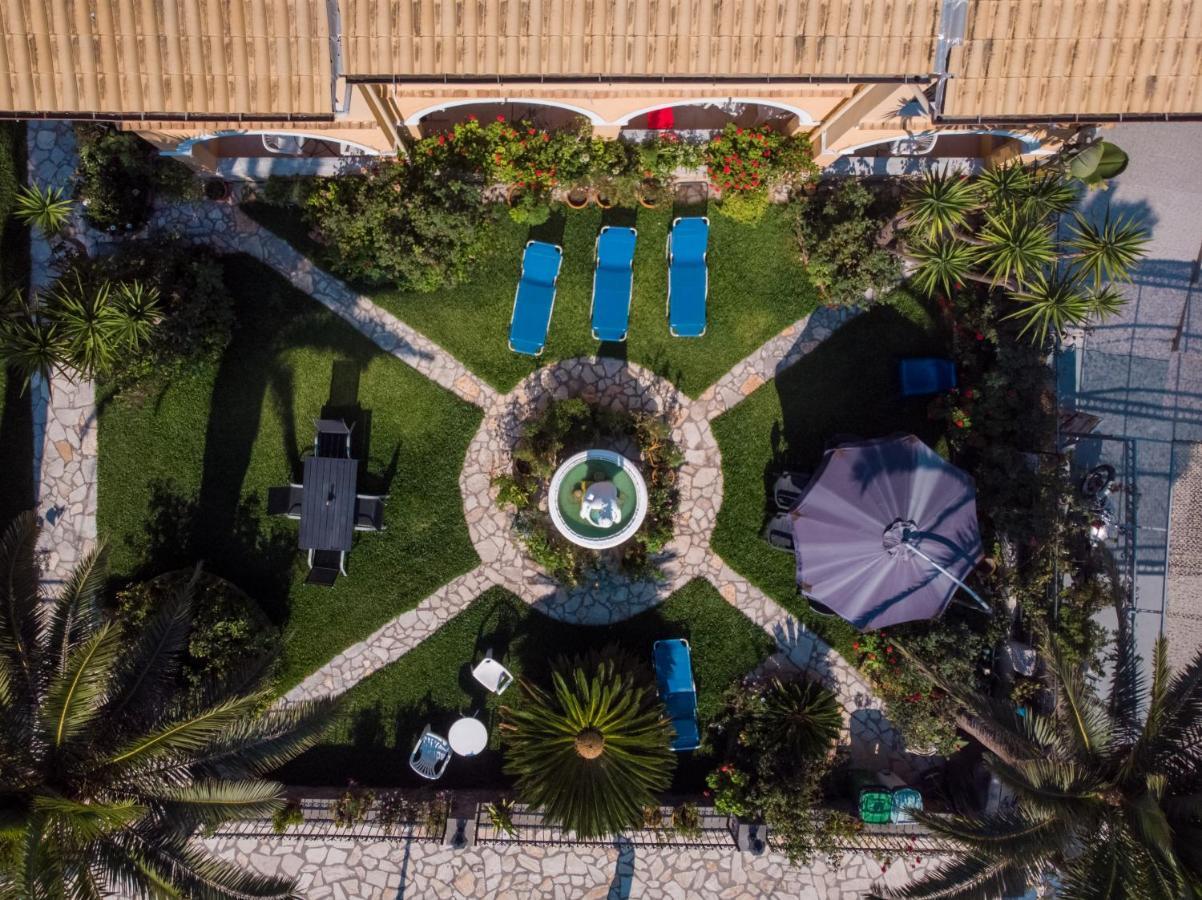 Eleni Apartments Roda  Zewnętrze zdjęcie